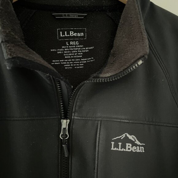LL Bean Pathfinder Softshell jacket - Picture 2 of 7